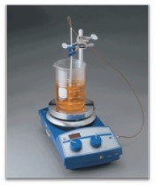 A hotplate with beaker and temperature probe